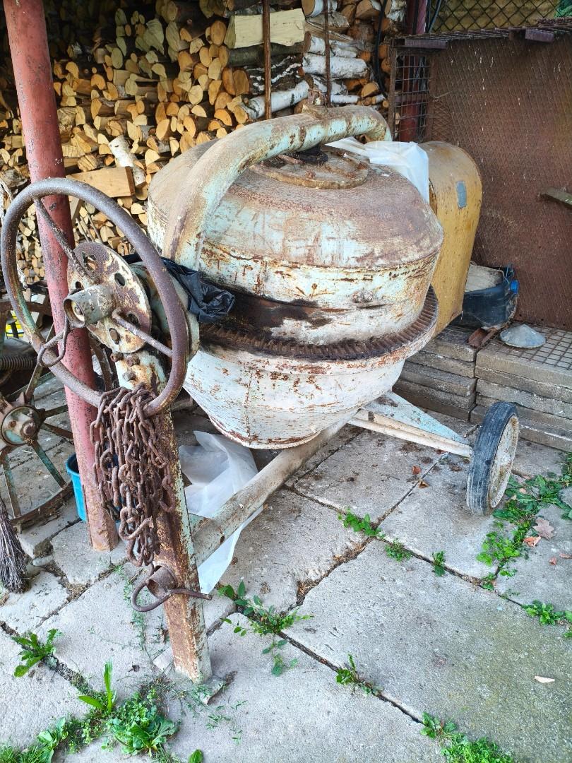 Betoniarka WUTEH 150 litrów