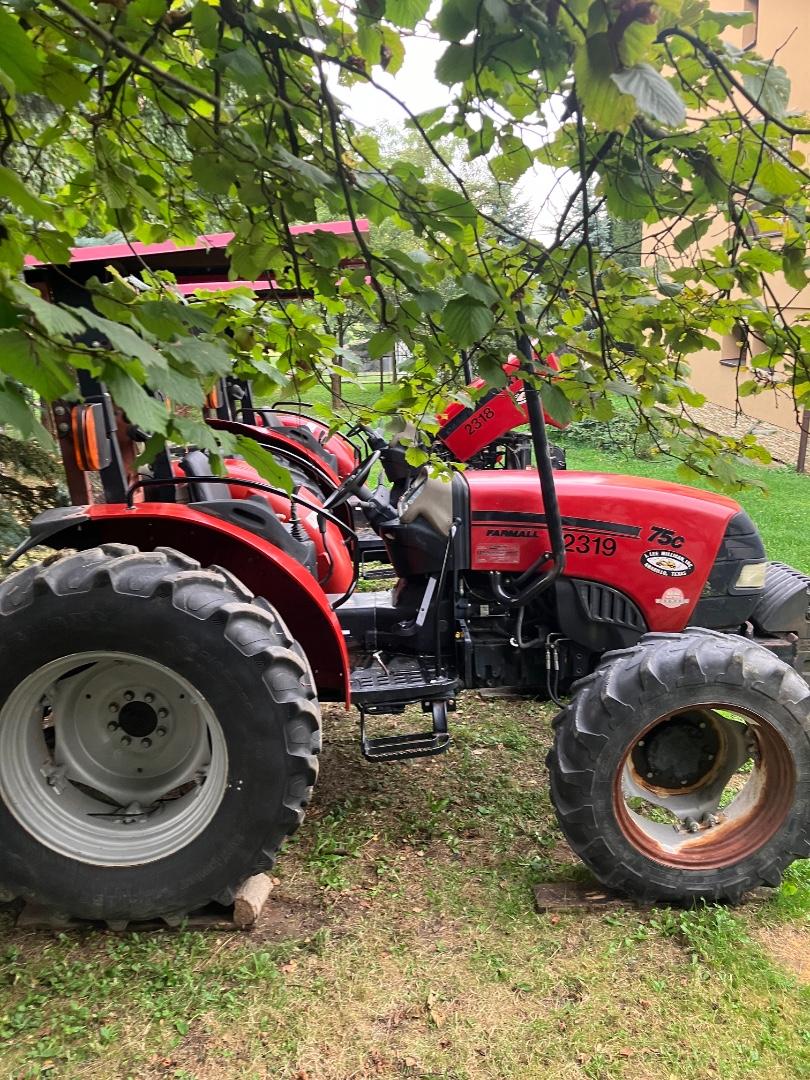 Case Farmall 75C