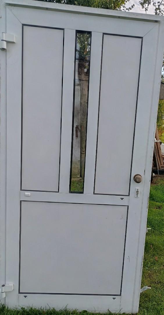 Drzwi zewnętrzne pcv, aluminium