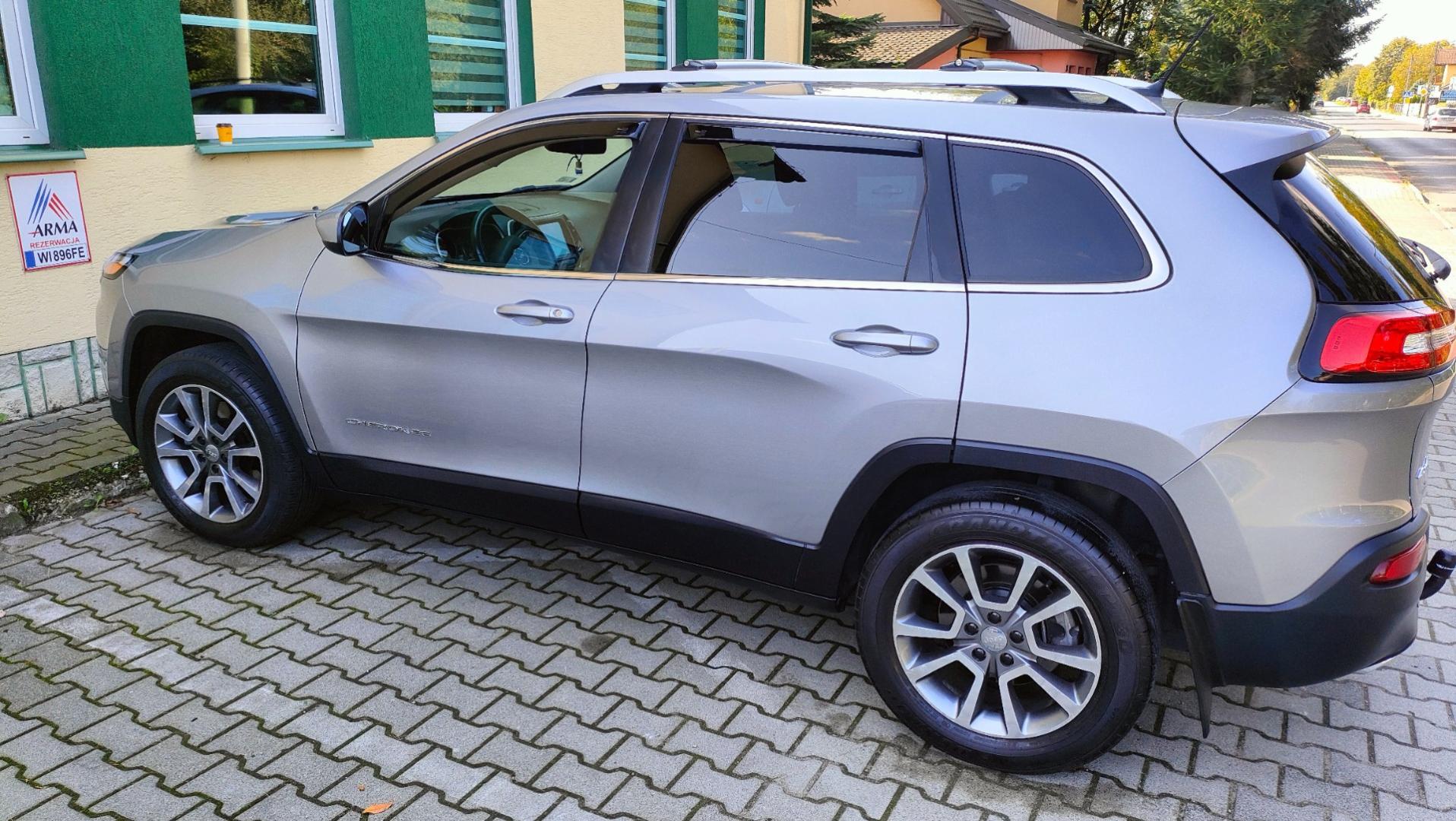 Jeep Cherokee kl 2015r 3.2 V6  LPG przebieg 100tys.