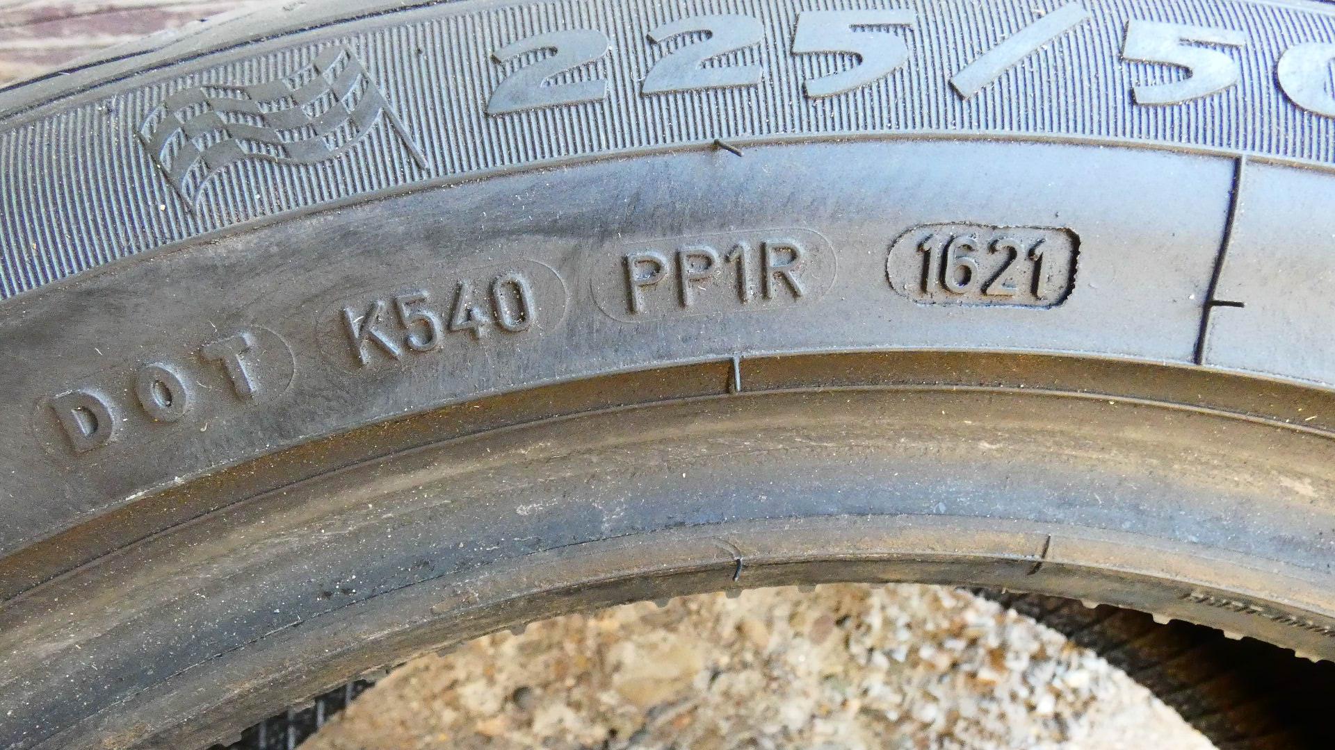 Opony Letnie Dębica Presto uhp2 225/50/17
