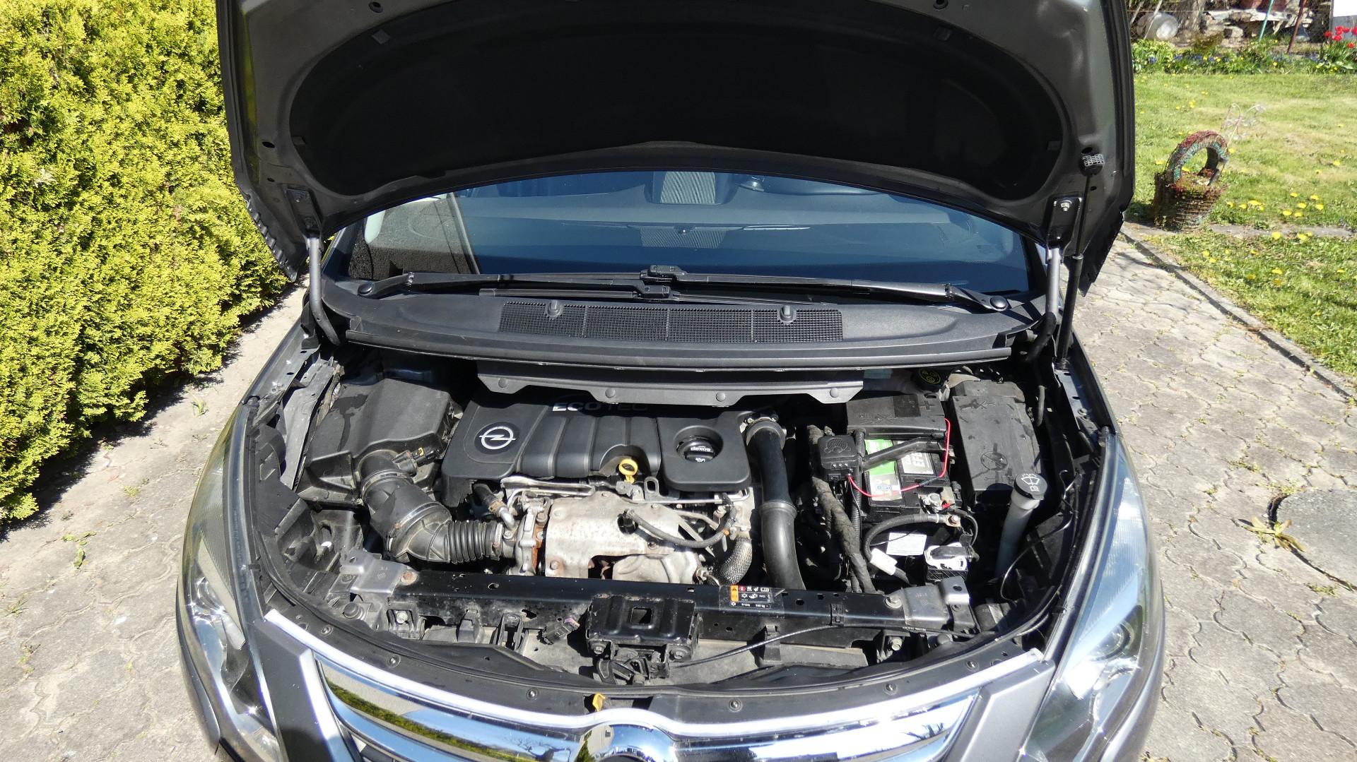 Opel Zafira C 2016 Cosmo