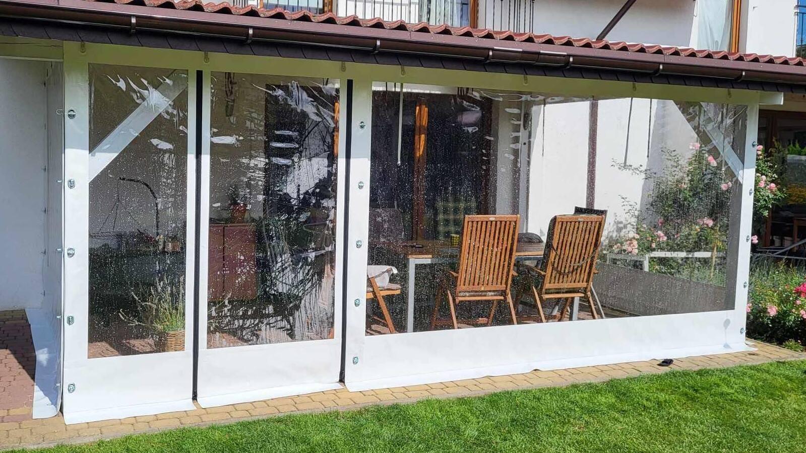 Osłony tarasowe na wymiar funkcjonalna zabudowa dopasowana do przest