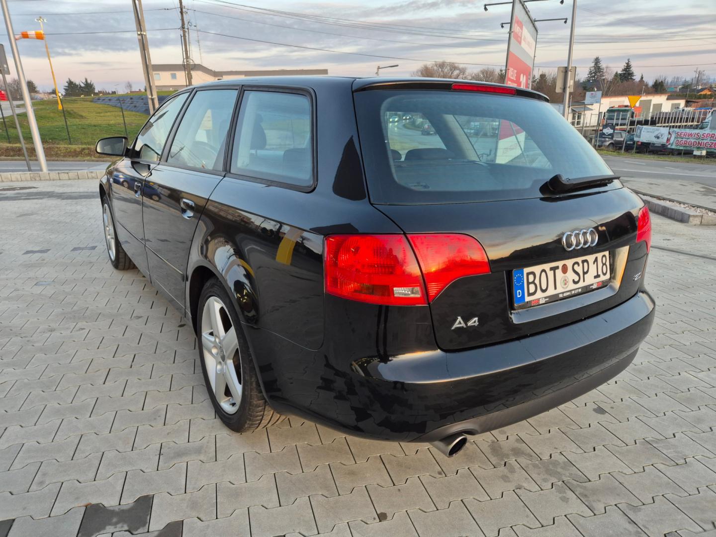 Audi A4 b7 2.0 MPI 130KM, Kombi, Bogate wyposażenie, zarejestrowane