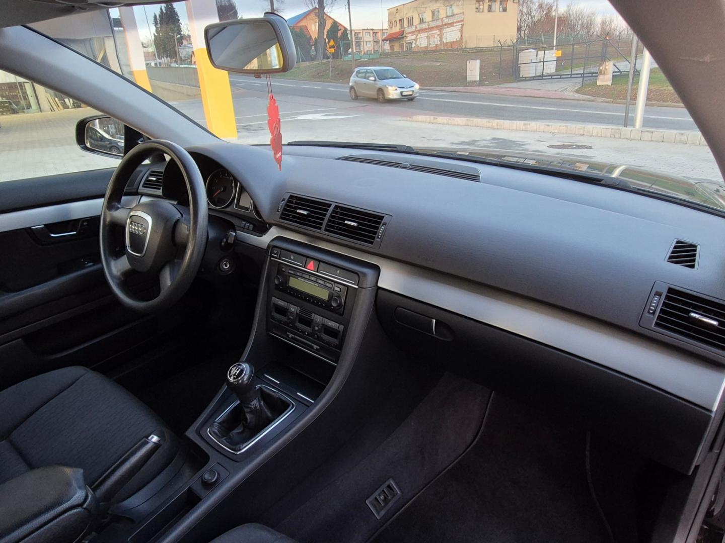 Audi A4 b7 2.0 MPI 130KM, Kombi, Bogate wyposażenie, zarejestrowane