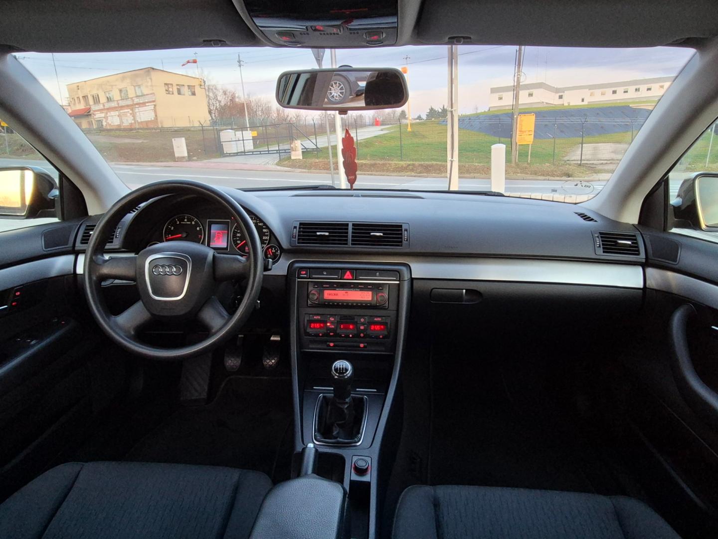 Audi A4 b7 2.0 MPI 130KM, Kombi, Bogate wyposażenie, zarejestrowane