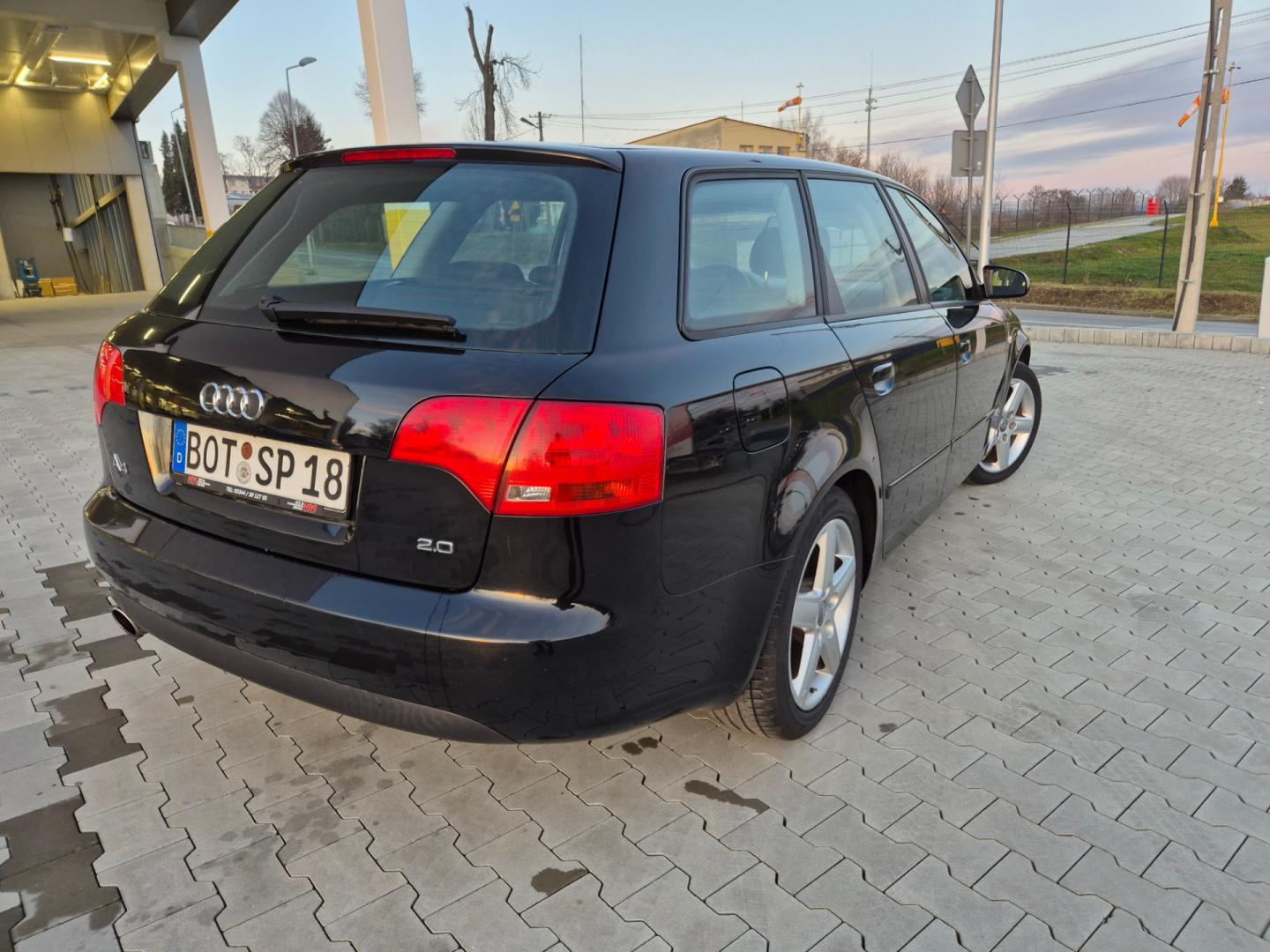 Audi A4 b7 2.0 MPI 130KM, Kombi, Bogate wyposażenie, zarejestrowane