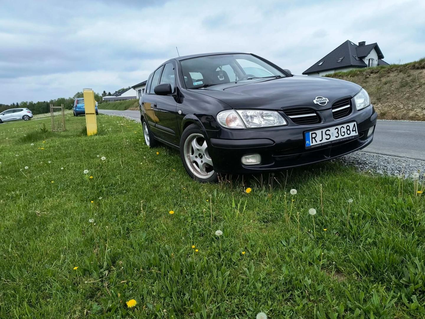 Nissan almera 1.8