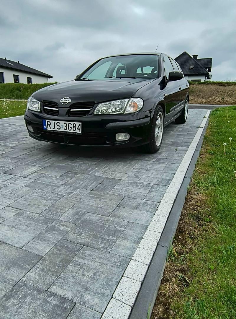 Nissan almera 1.8