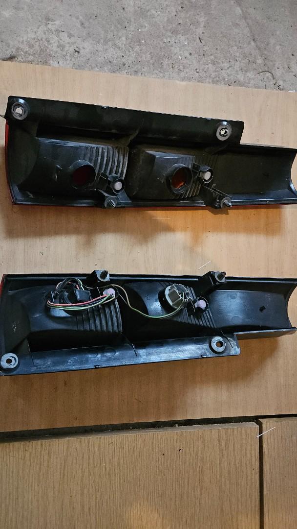 Lampy Tylne do Suzuki Ignis 2 lub Subaru Justy G3X. Cena 100 zł .