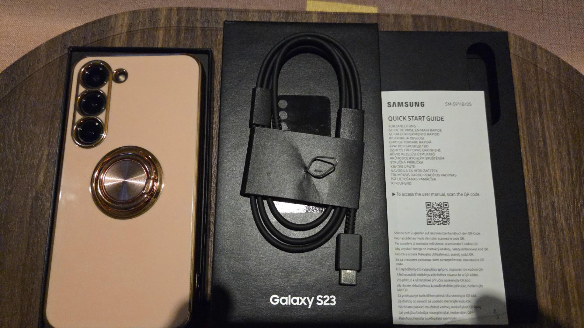Telefon Komórkowy Samsung S23  8/128Gb. Cena 800 zł.