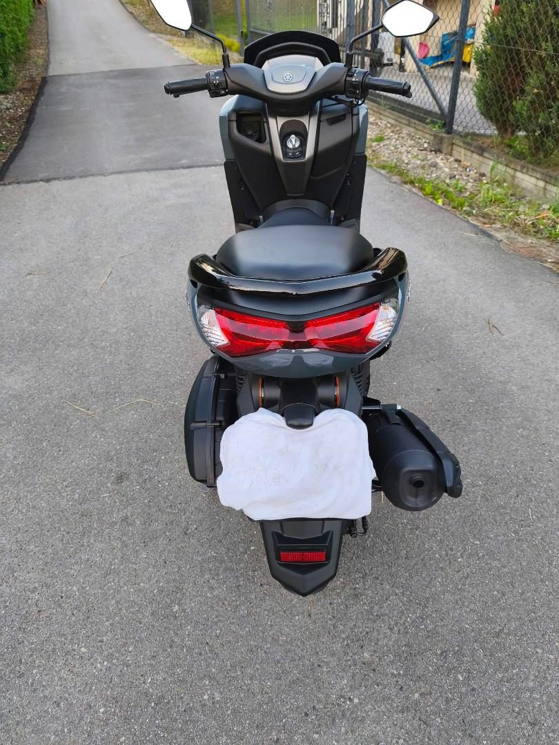 Skuter Yamaha n-max 125cm3