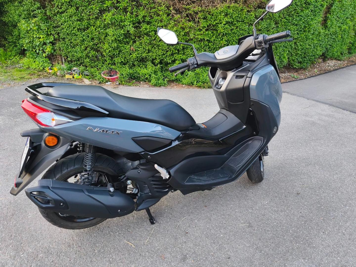 Skuter Yamaha n-max 125cm3