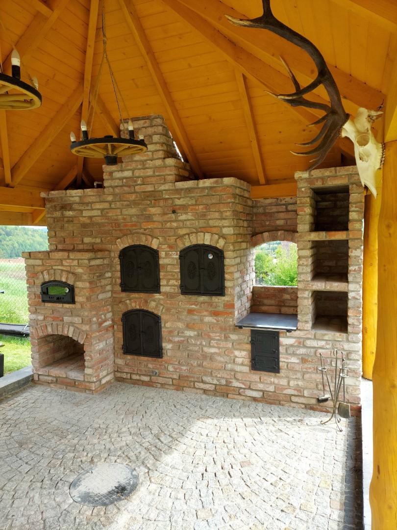 Grill ogrodowy, murowany, wędzarnia, chlebowy.