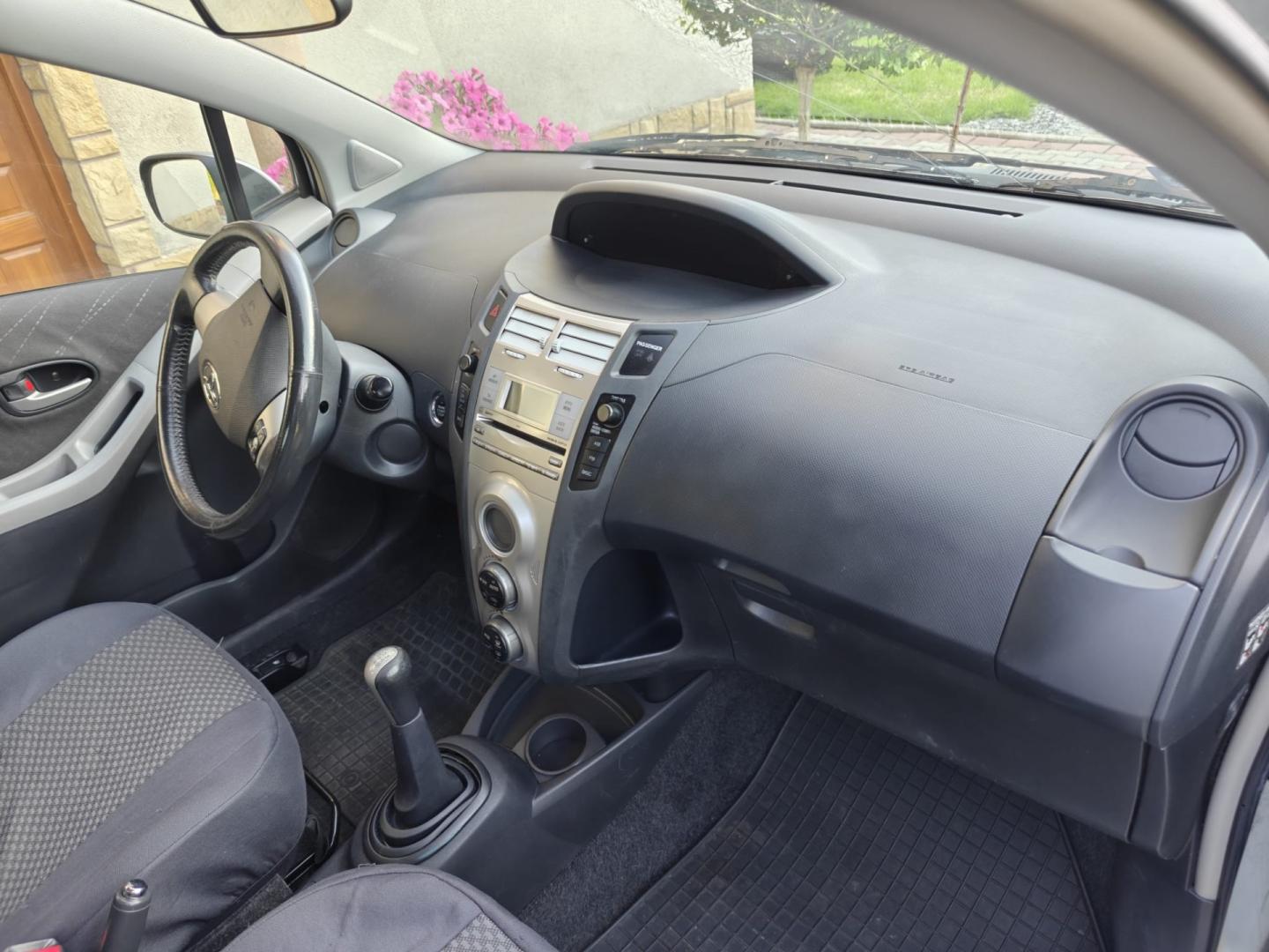 toyota yaris ii 1.0 benzyna vvt-i 69km