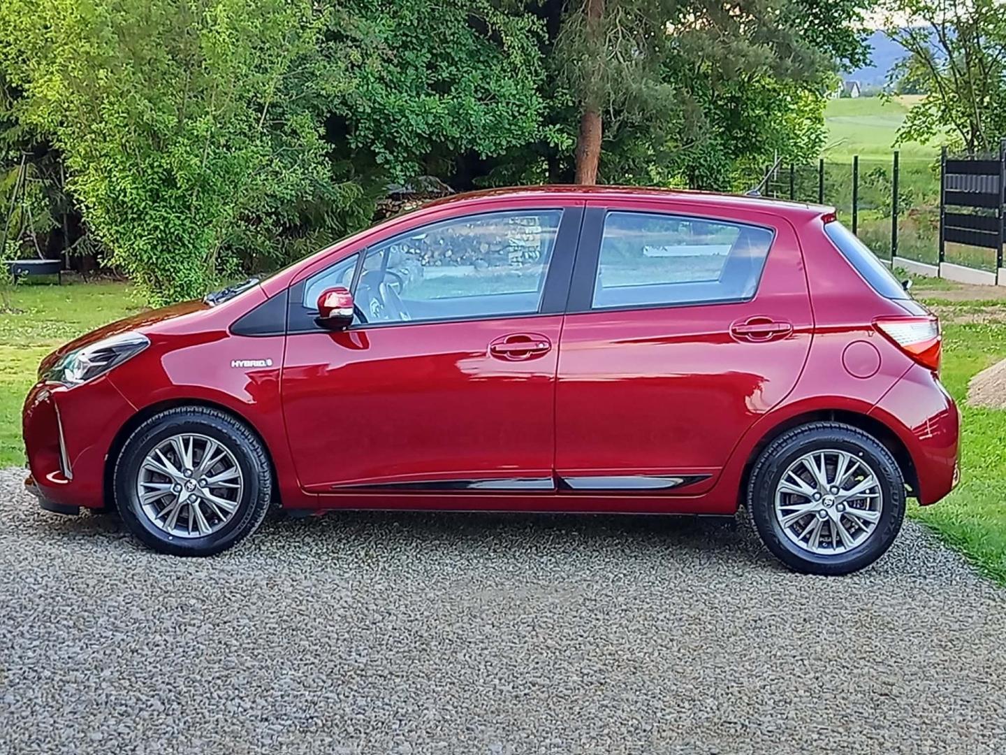 Toyota Yaris III LIFT1.5 Hybrid Automat Tylko 74 tyś.km Pełen Serwis