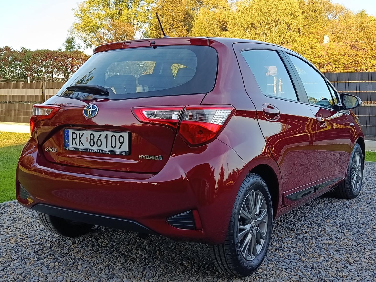 Toyota Yaris III LIFT1.5 Hybrid Automat Tylko 74 tyś.km Pełen Serwis