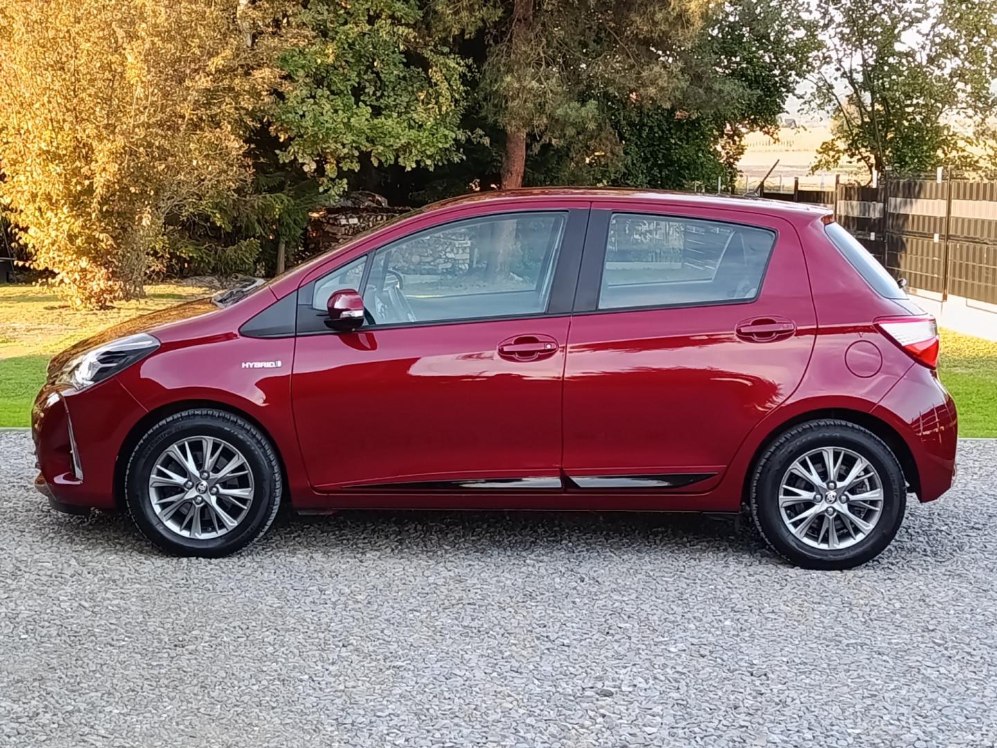 Toyota Yaris III LIFT1.5 Hybrid Automat Tylko 74 tyś.km Pełen Serwis