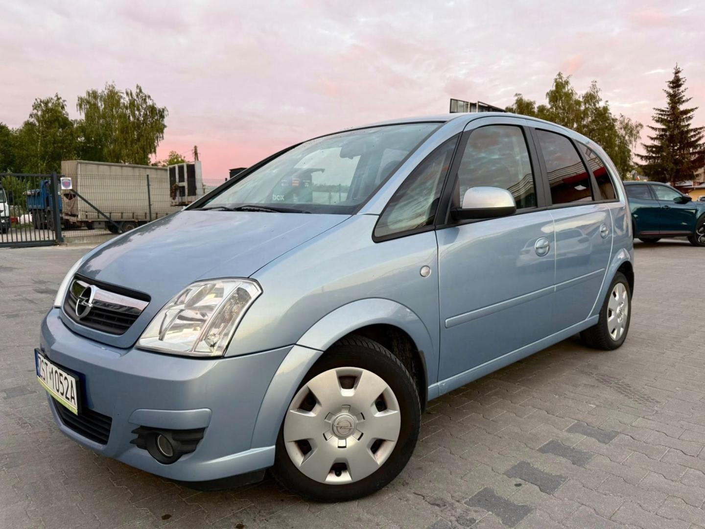Opel Meriva LIFT 1.6 Benzyna  2006r   Zadbanna  HAK