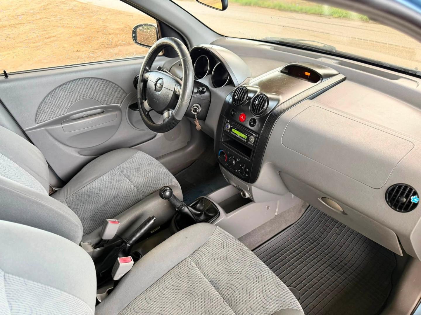 chevrolet aveo 1.2 niski przebieg  2005r  pierwszy