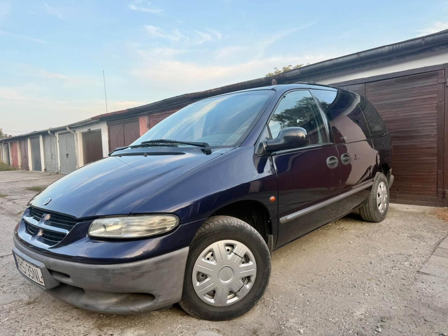 Chrysler Voyager 2.5 Diesel  Niski Przebieg  Pierwszy Właścicie