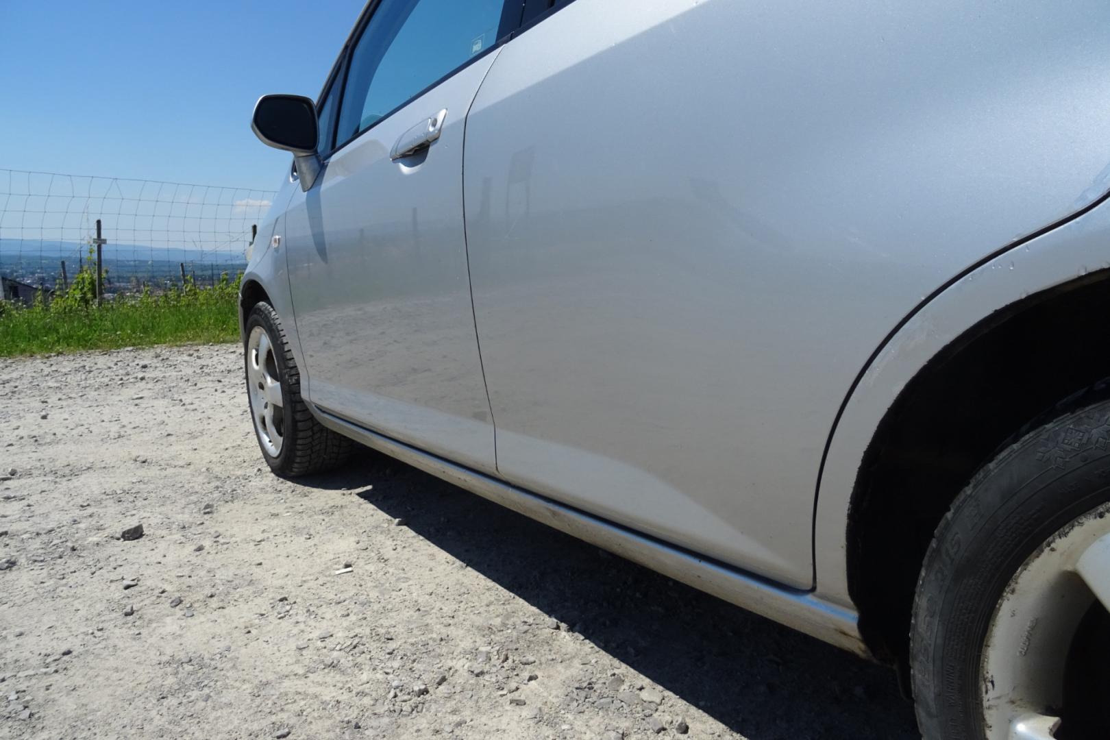 Honda Jazz 1.4 83 KM  2004 r.  Klimatyzacja  212 tys. km