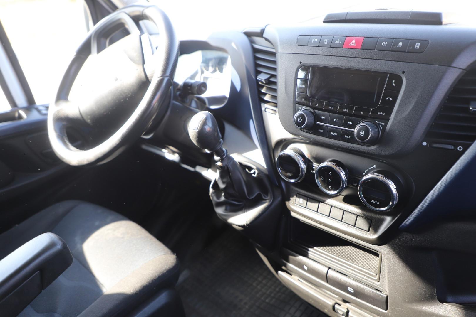 Iveco Daily plandeka