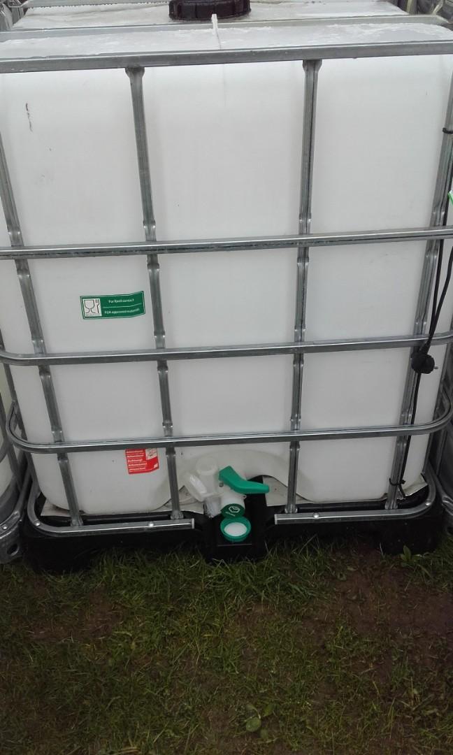 Mauzer 1000l z mata podgrzewana