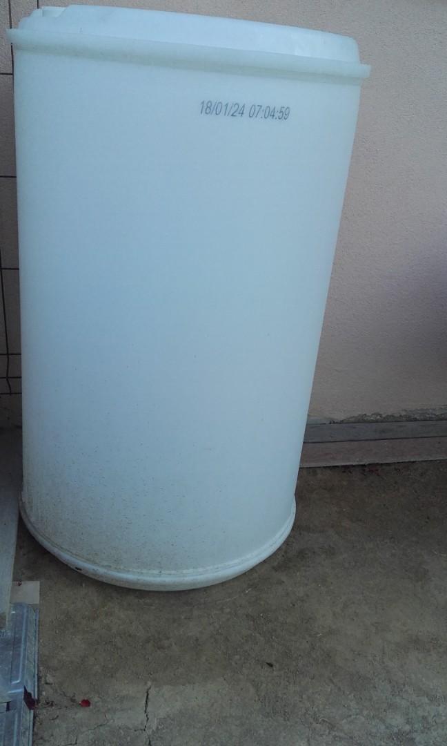 Beczka spozywcza 200l plastikowa