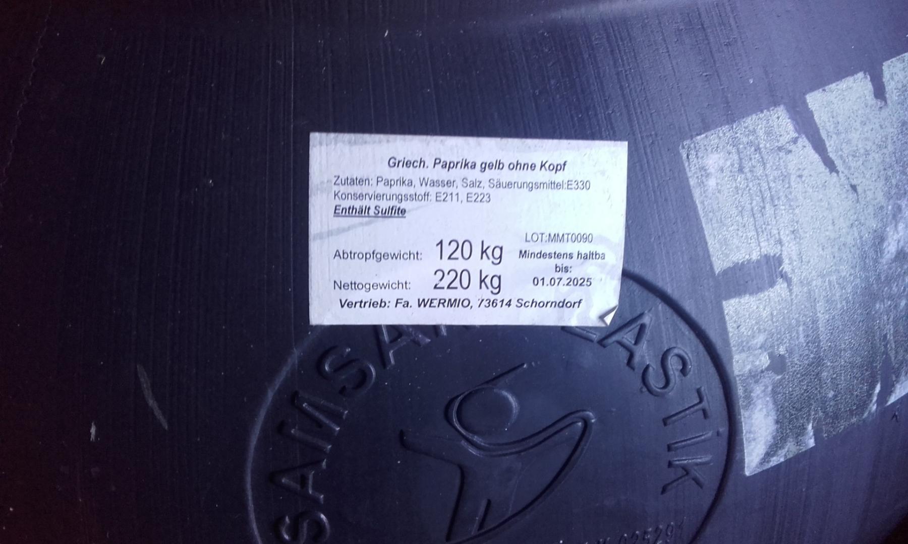 Beczki plastikowe okrągłe 250l spozywcze z kranikami