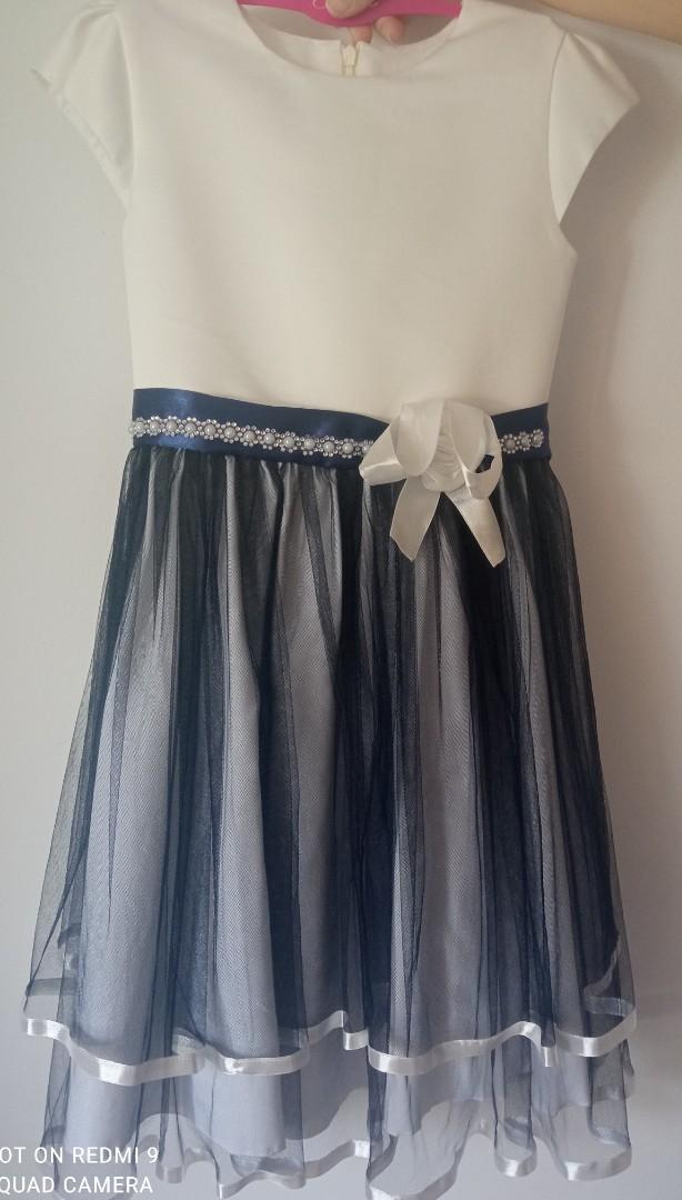 Sukienka dziewczęca 140 cm