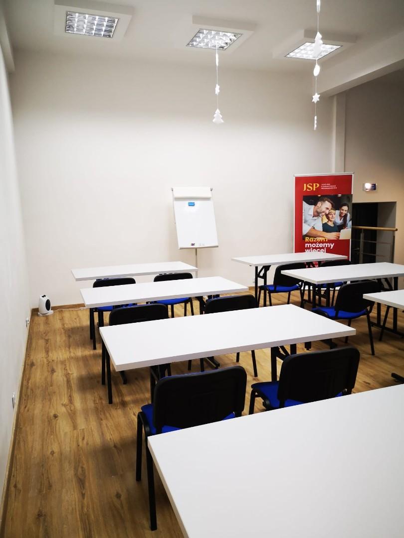 Wynajem sali (konferencyjnej)
