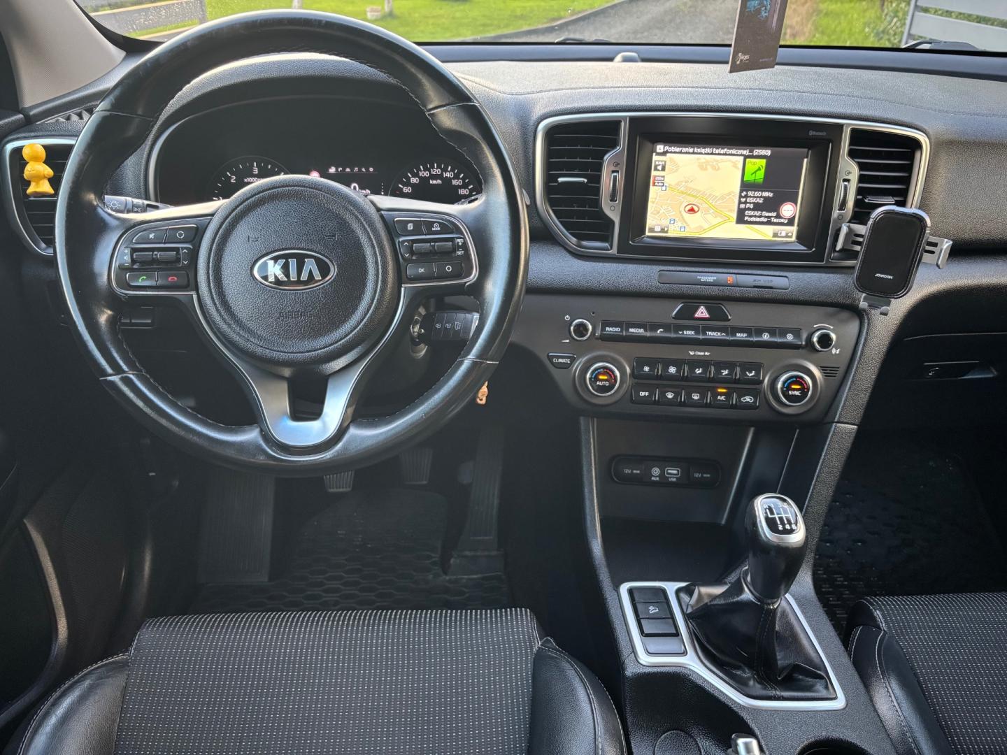 Kia Sportage biała perła