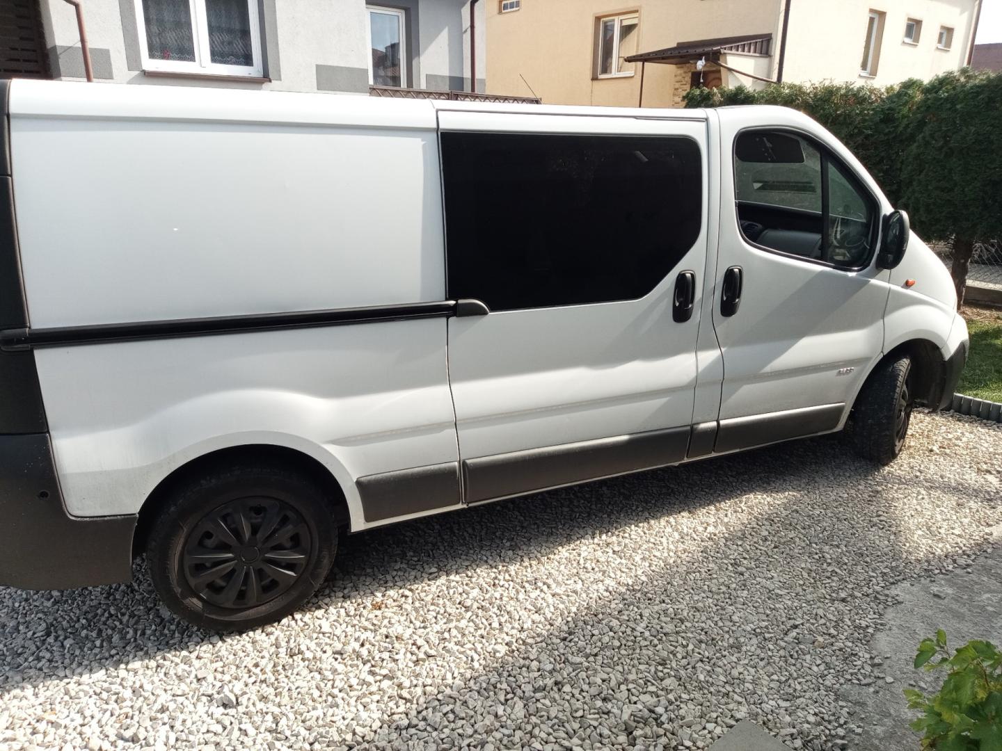 Opel Vivaro 2.5 cdti