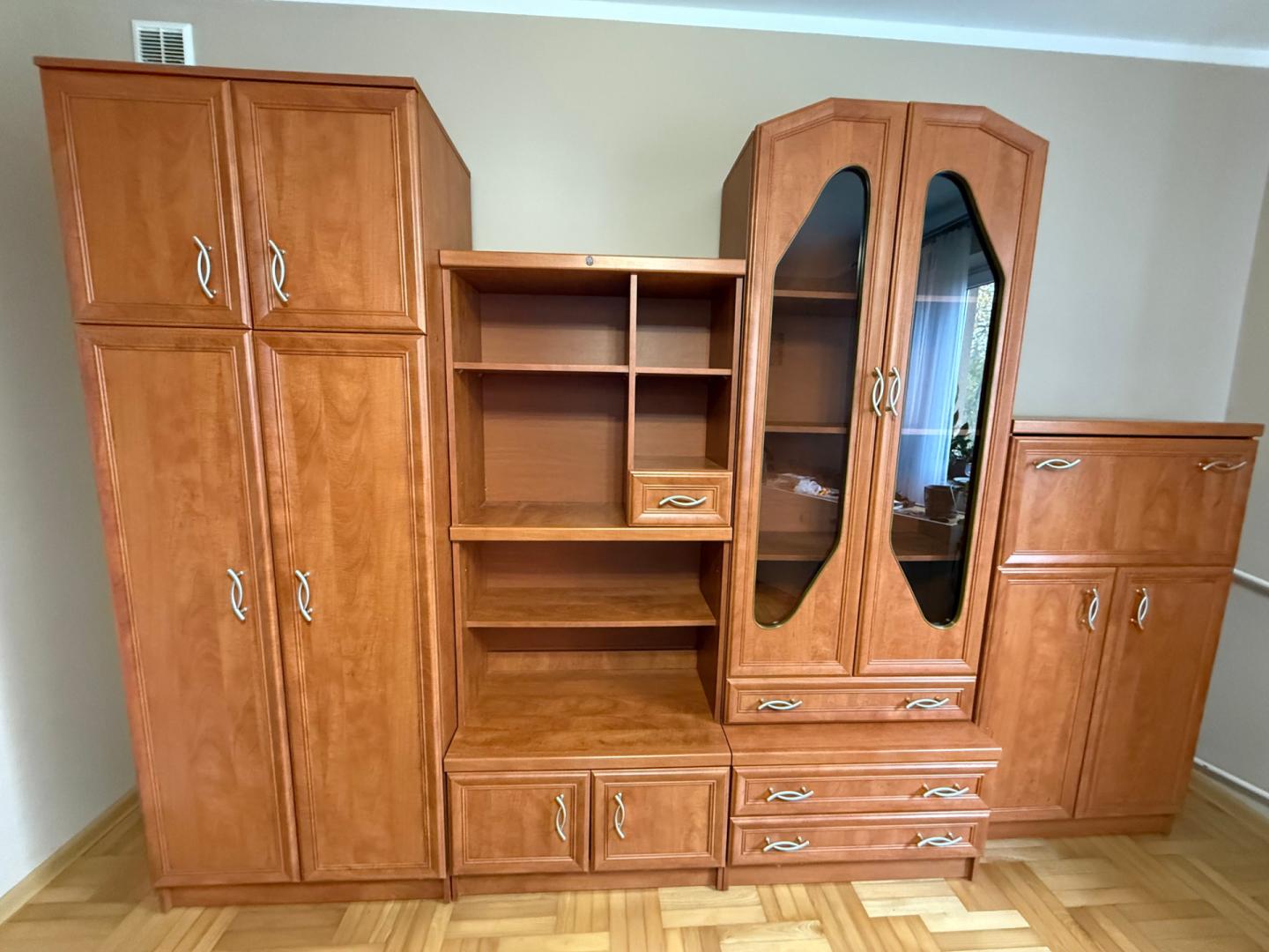 Sprzedam zestaw mebli