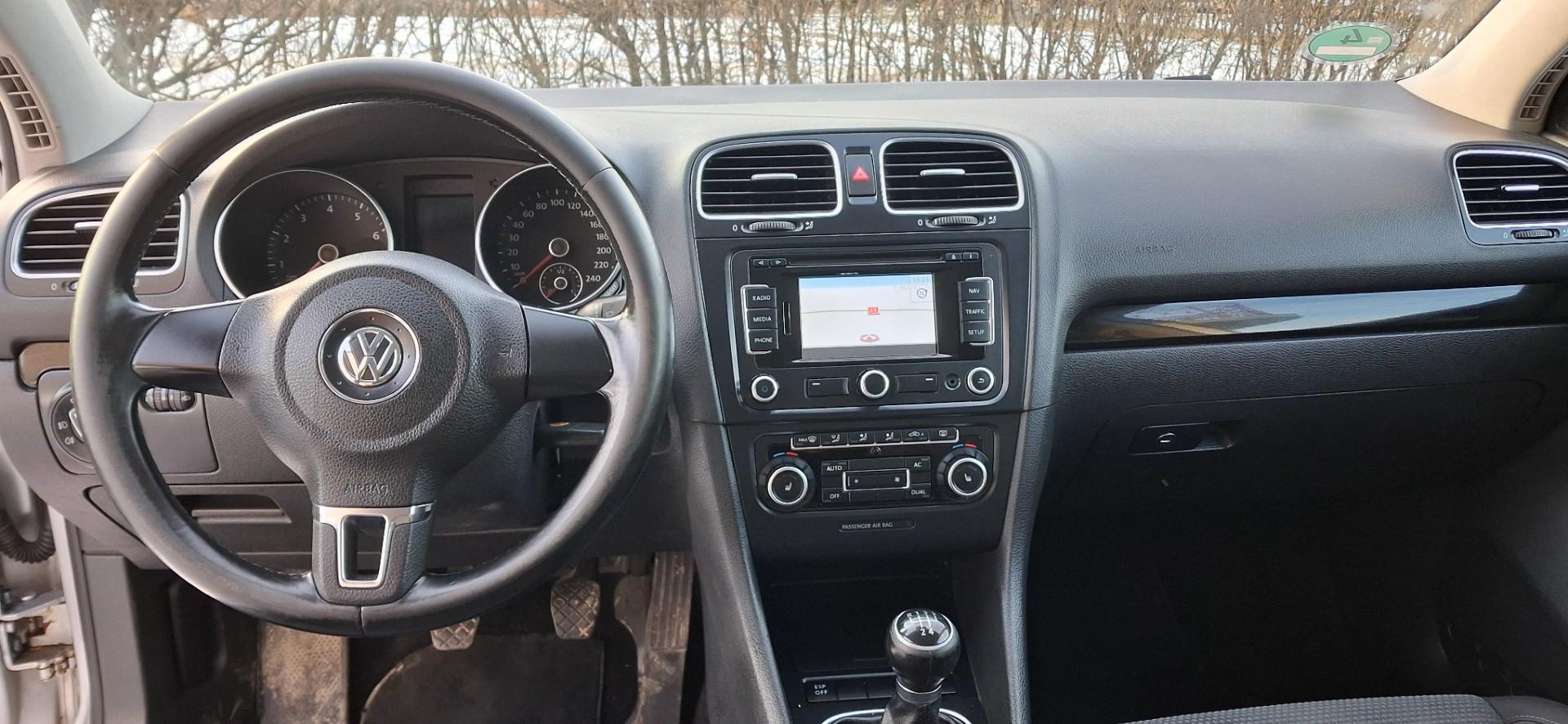 VW Golf 6 1,6 benzyna MPI 102 KM 153 tyś. przebiegu