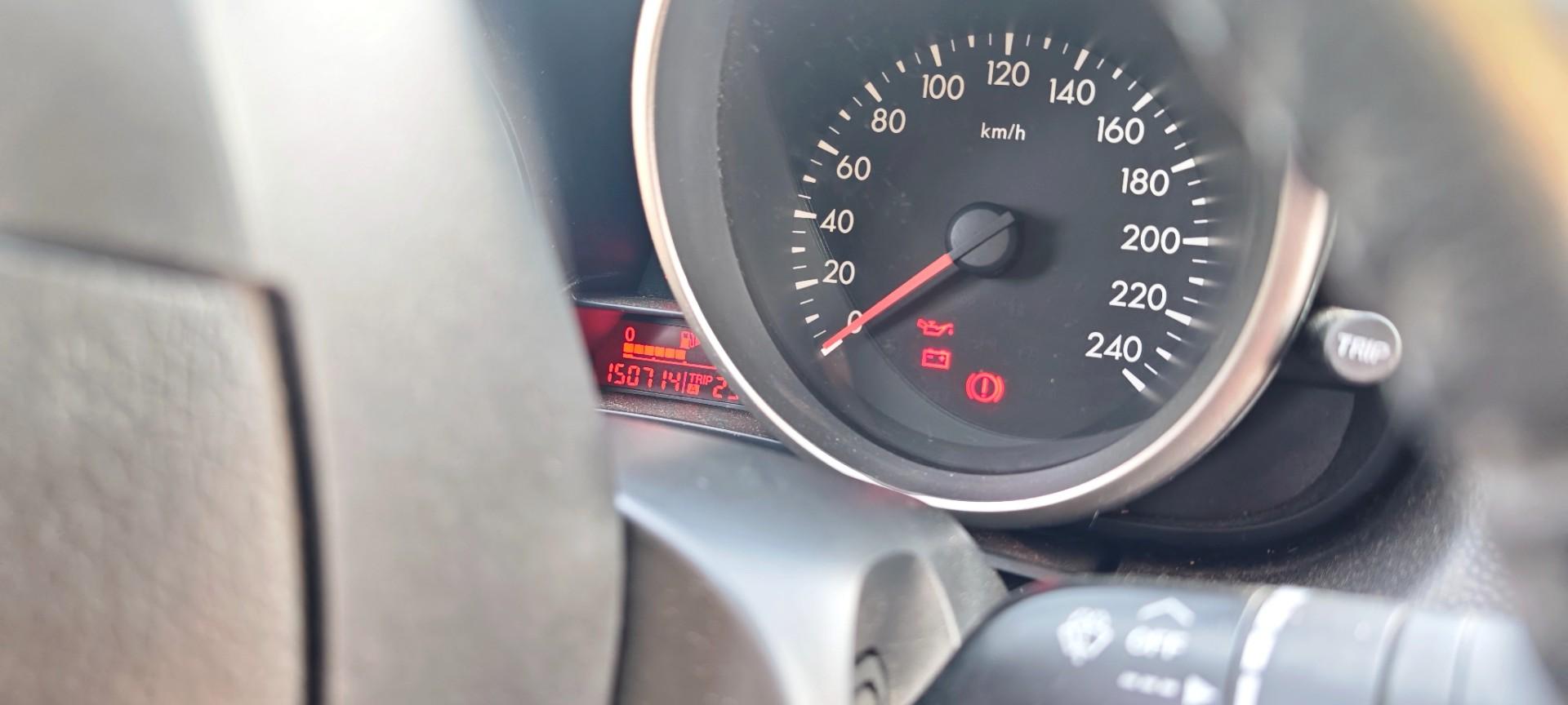 Mazda 3 1.6 Benzyna