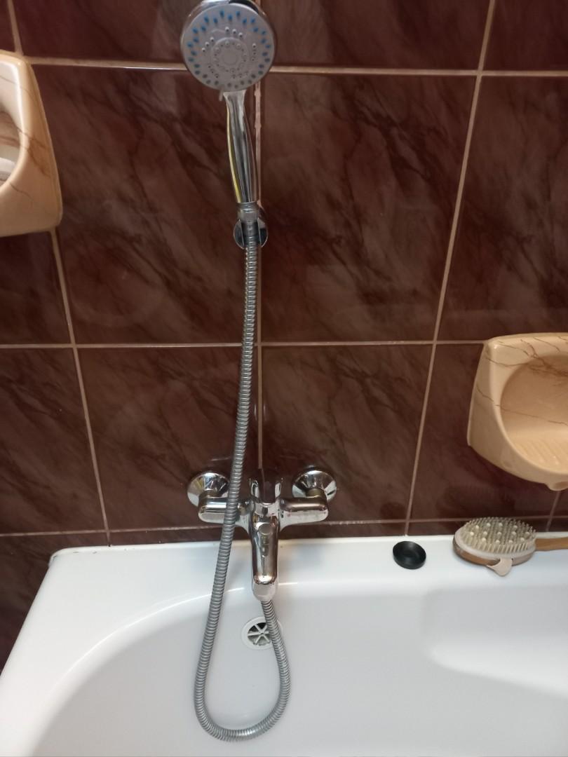 Bateria łazienkowa ze słuchawką prysznicową