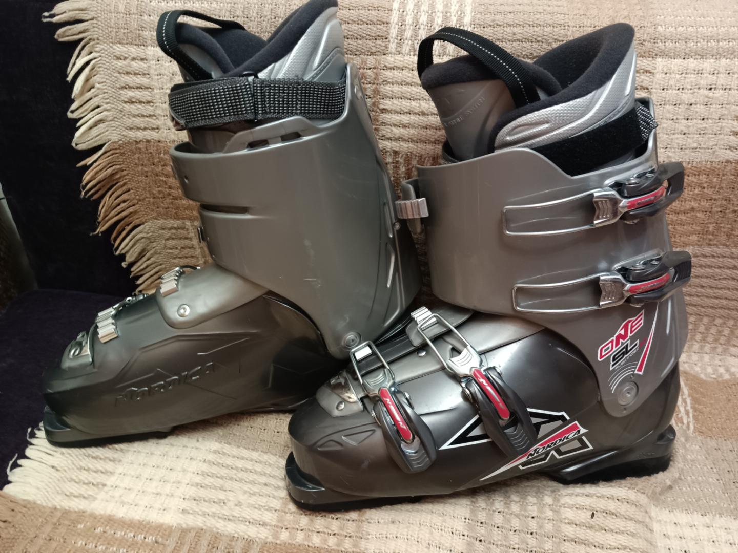 Buty narciarskie NORDIKA