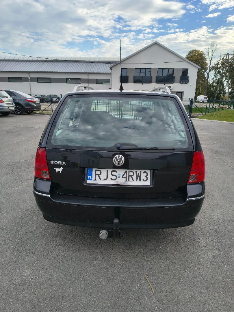 Volkswagen Bora kombi 1.9 tdi 130 km (asz) 2003 r. lakier lc9z