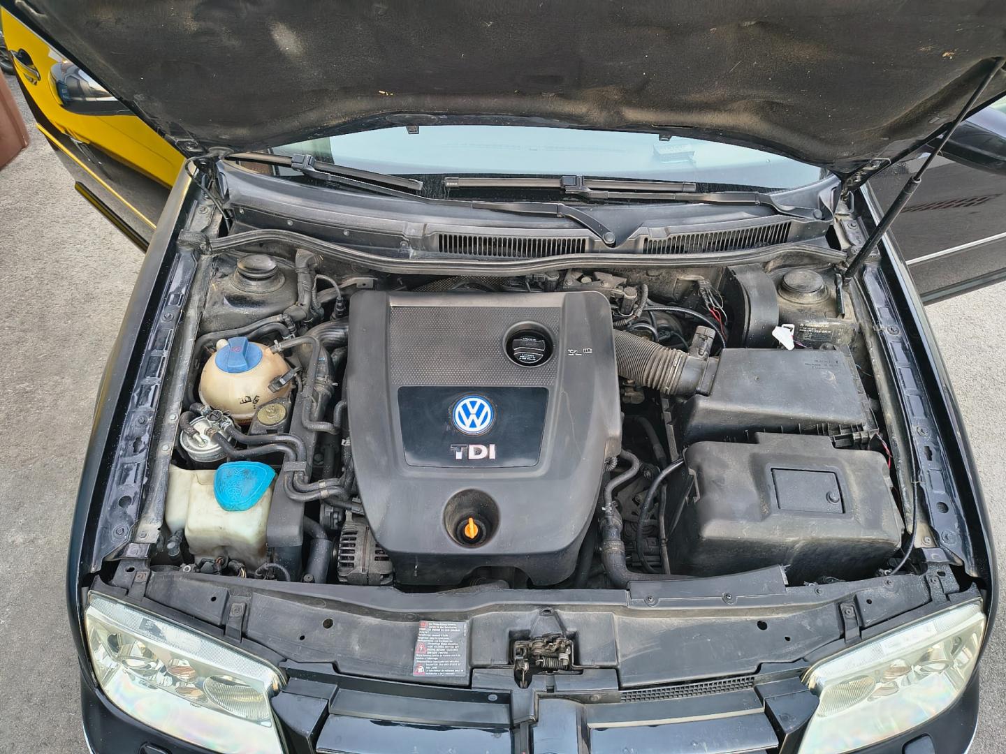 Volkswagen Bora kombi 1.9 tdi 130 km (asz) 2003 r. lakier lc9z