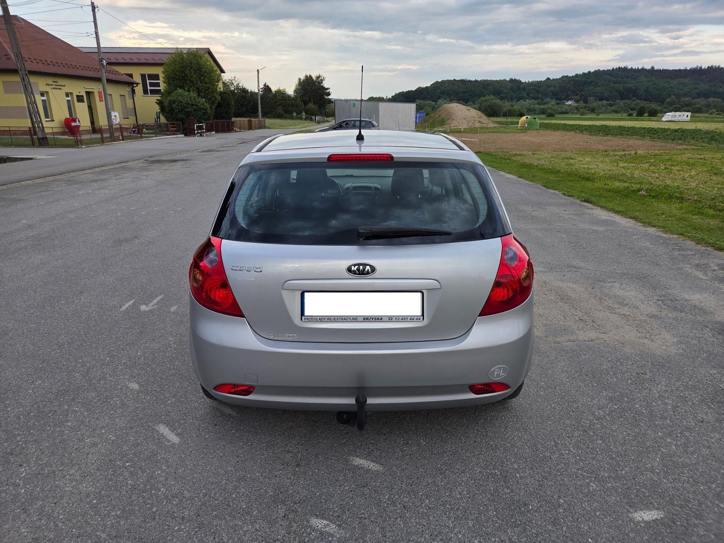 kia ceed 1.6 benzyna 122 km stan  bogate wyposażenie