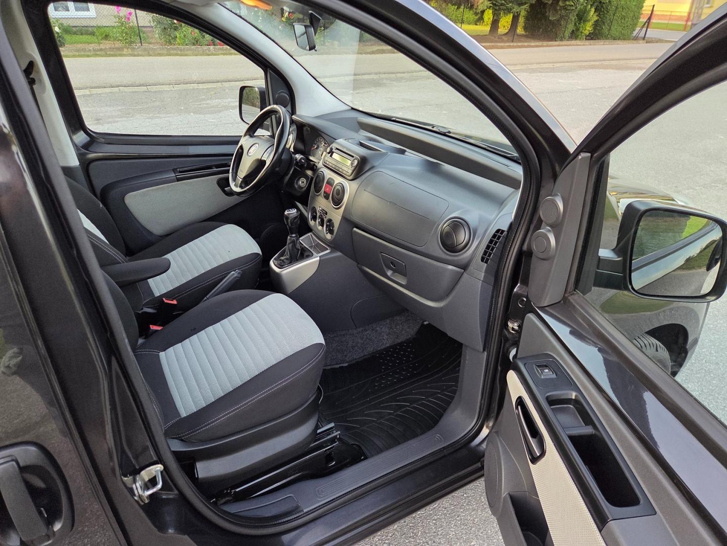 fiat qubo (fiorino) stan  1.4 mpi 73 km full opcja