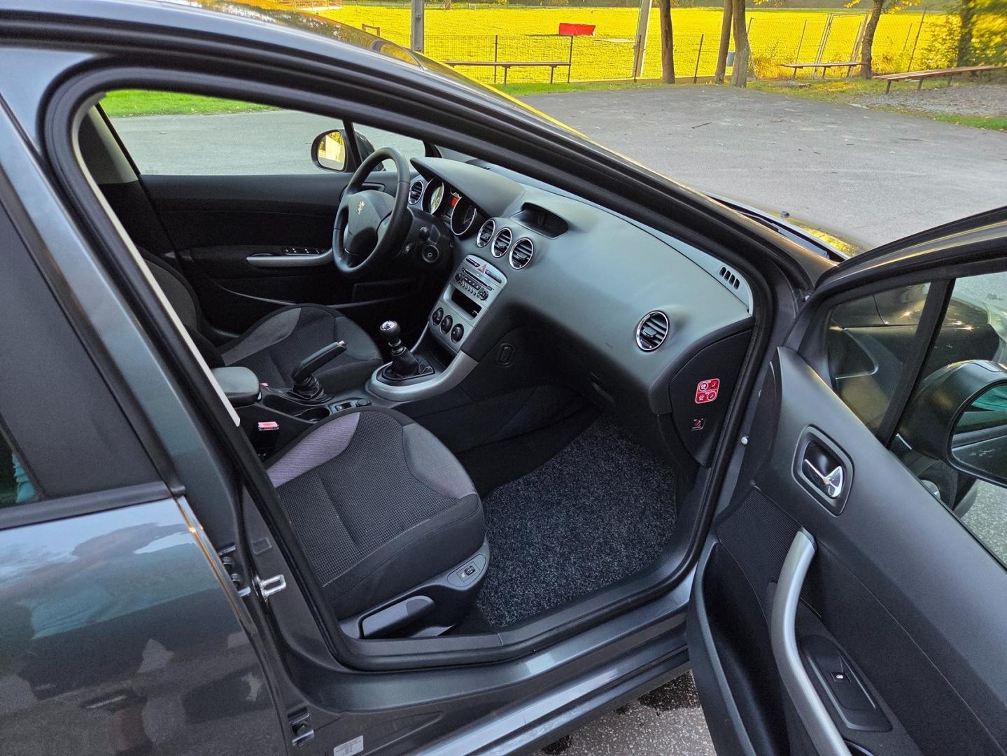 Peugeot 308 1.6 benzyna Stan  Bogate wyposażenie