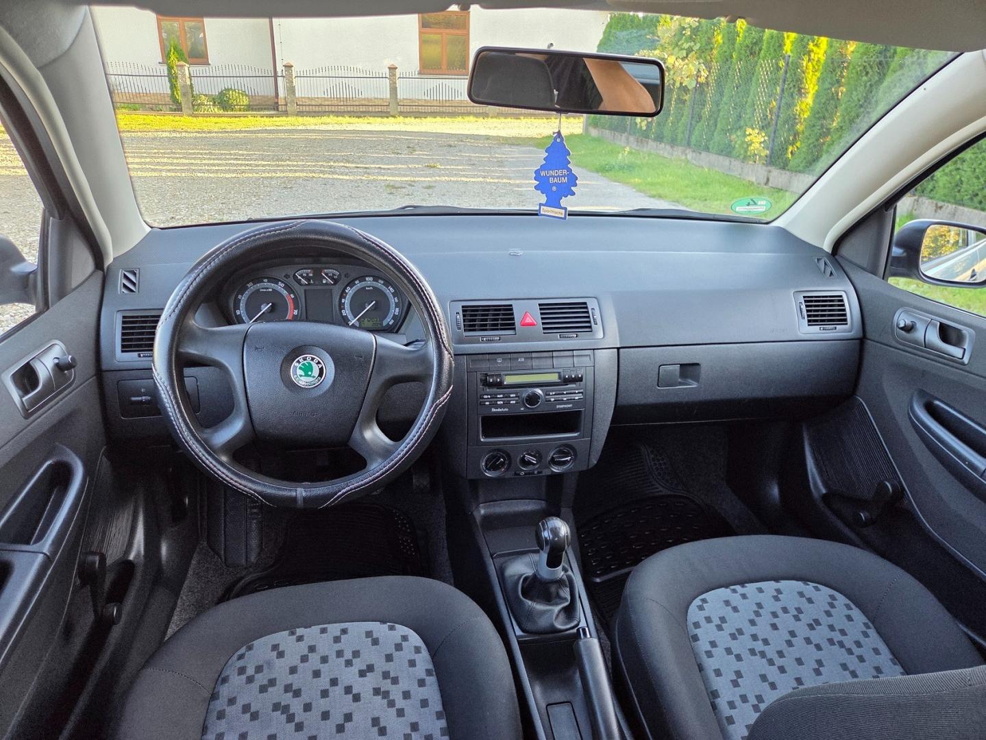Skoda Fabia LIFT 1.4 benzyna 75 KM Stan  Klimatyzacja
