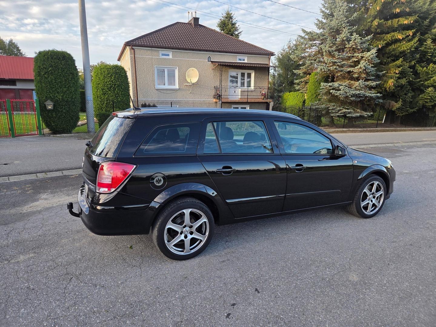 opel astra h lift 1.9 cdti 120 km stan  bezwypadkowa