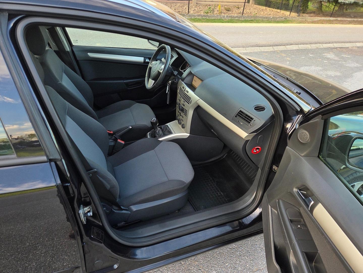 opel astra h lift 1.9 cdti 120 km stan  bezwypadkowa