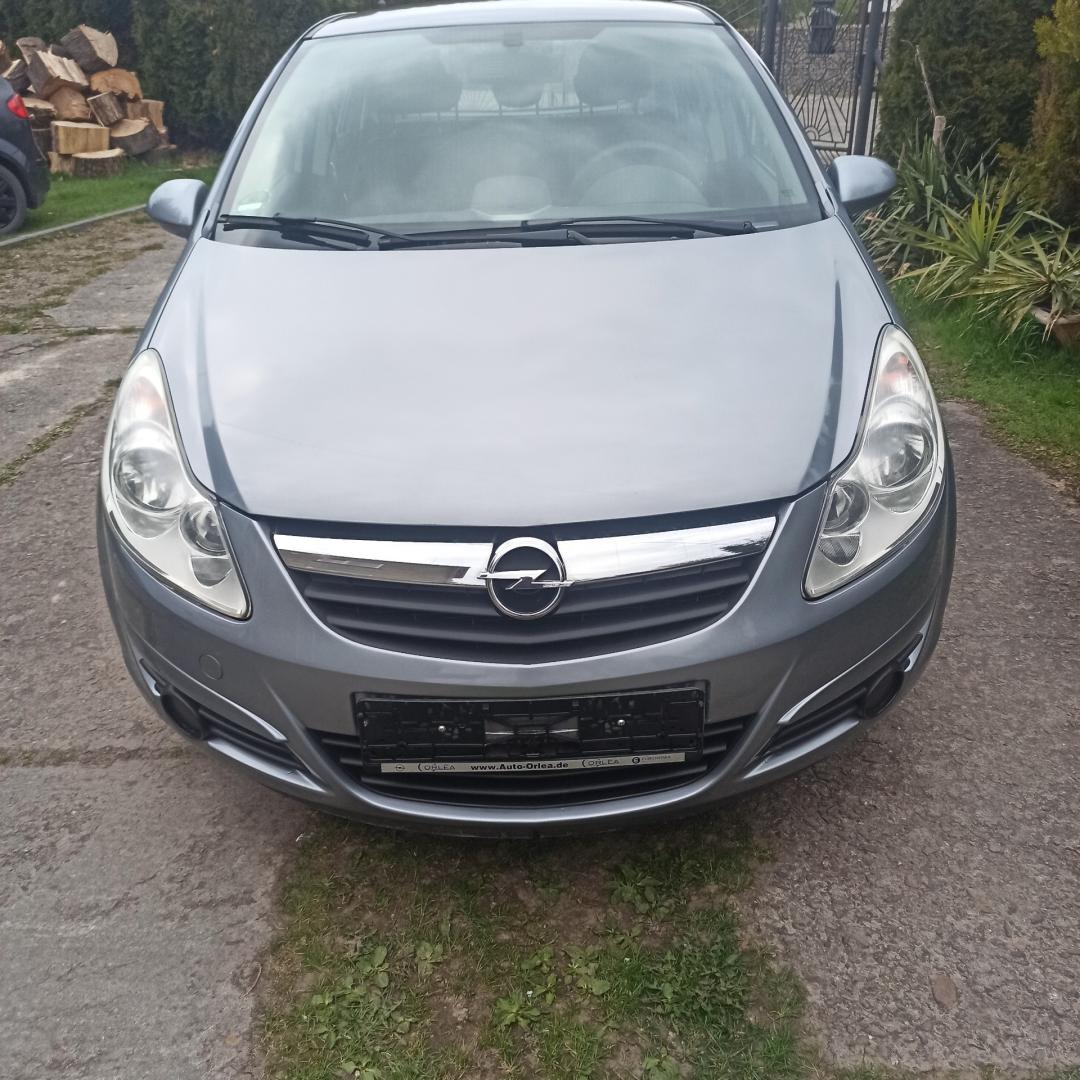 Opel Corsa D 1,2 bagażnik na rowery sprowadzony