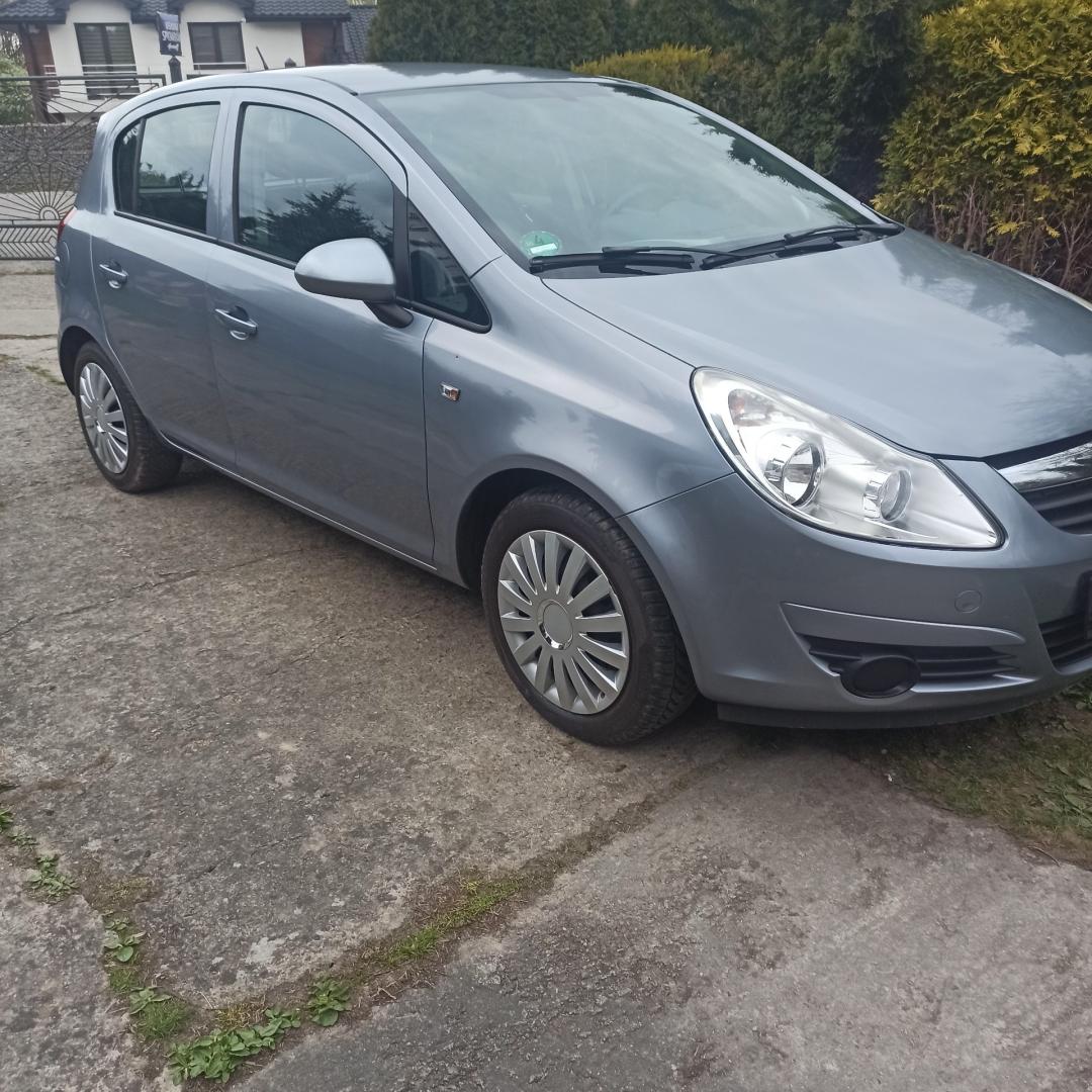 Opel Corsa D 1,2 bagażnik na rowery sprowadzony