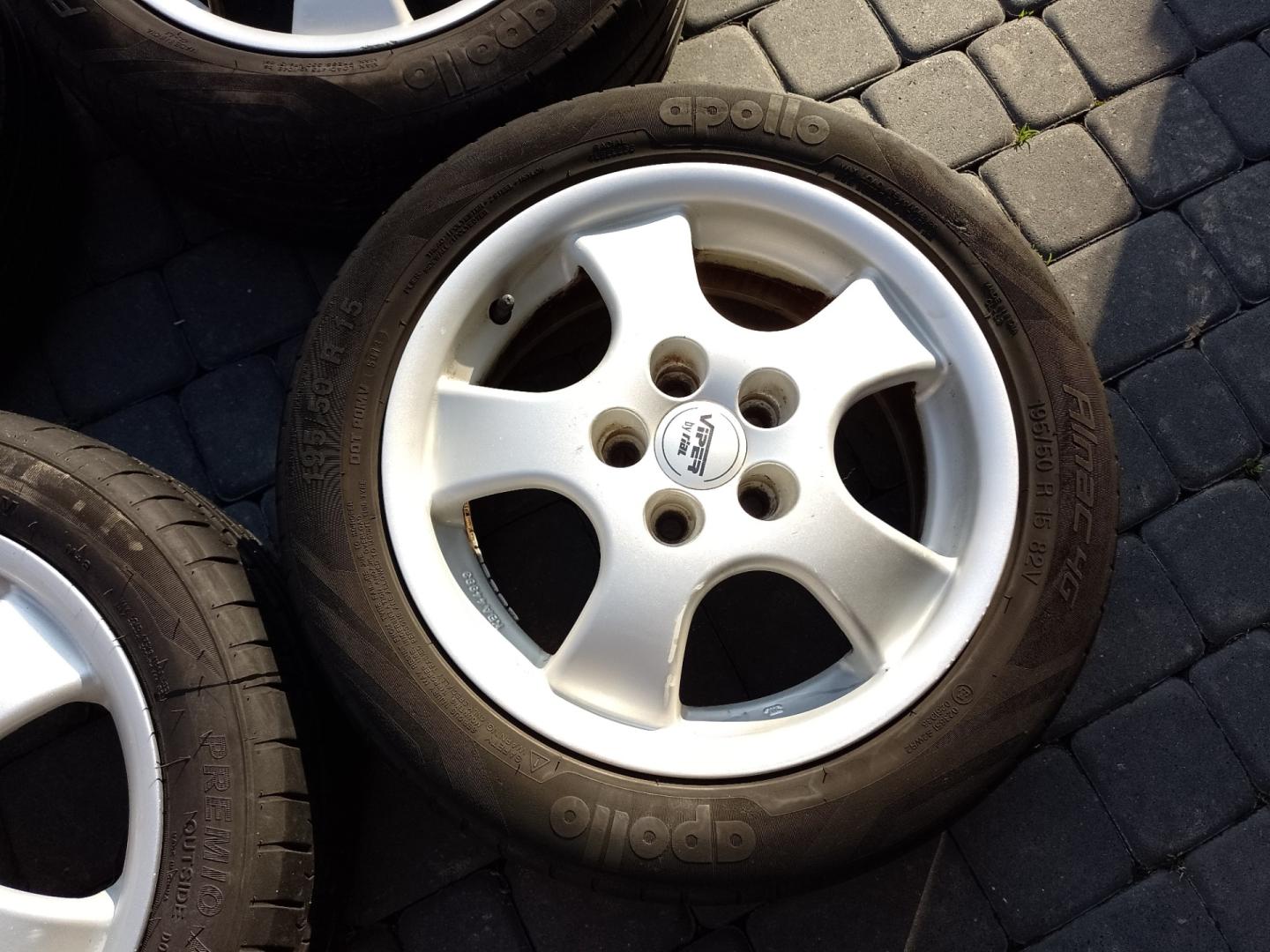 Alufelgi z Oponami Letnimi 5x100 R15 195/50 R15 Skoda Seat VW